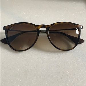 Ray-Ban Erika RB4171